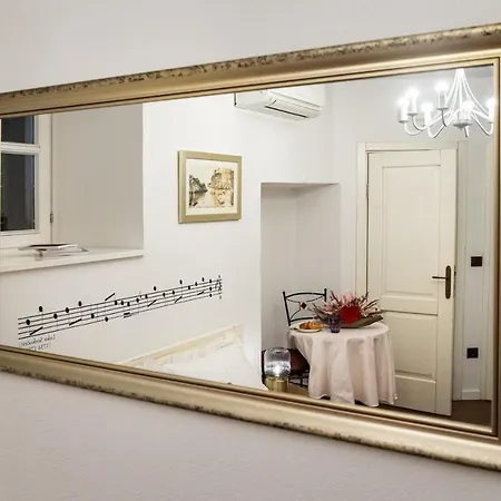 דירה Music Hideout Old Town