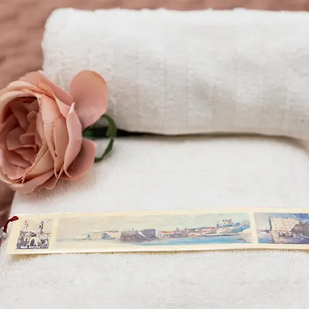 Music Hideout Old Town דירה