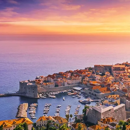 Music Hideout Old Town Апартаменты *